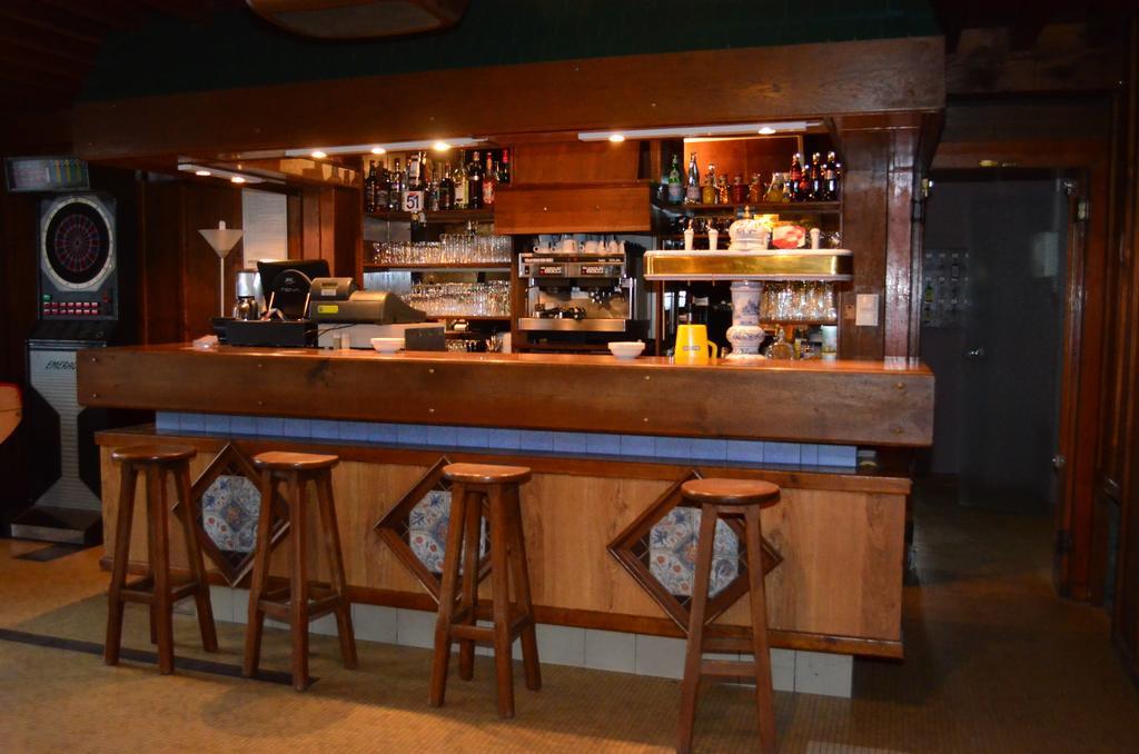 Auberge Du Lac Hotel Marcilly-sur-Tille Bagian luar foto