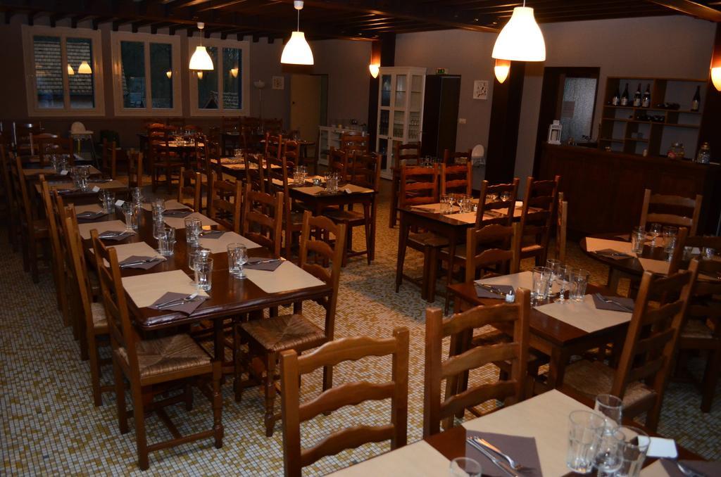 Auberge Du Lac Hotel Marcilly-sur-Tille Bagian luar foto
