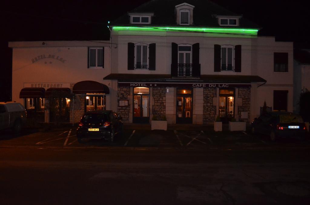 Auberge Du Lac Hotel Marcilly-sur-Tille Bagian luar foto