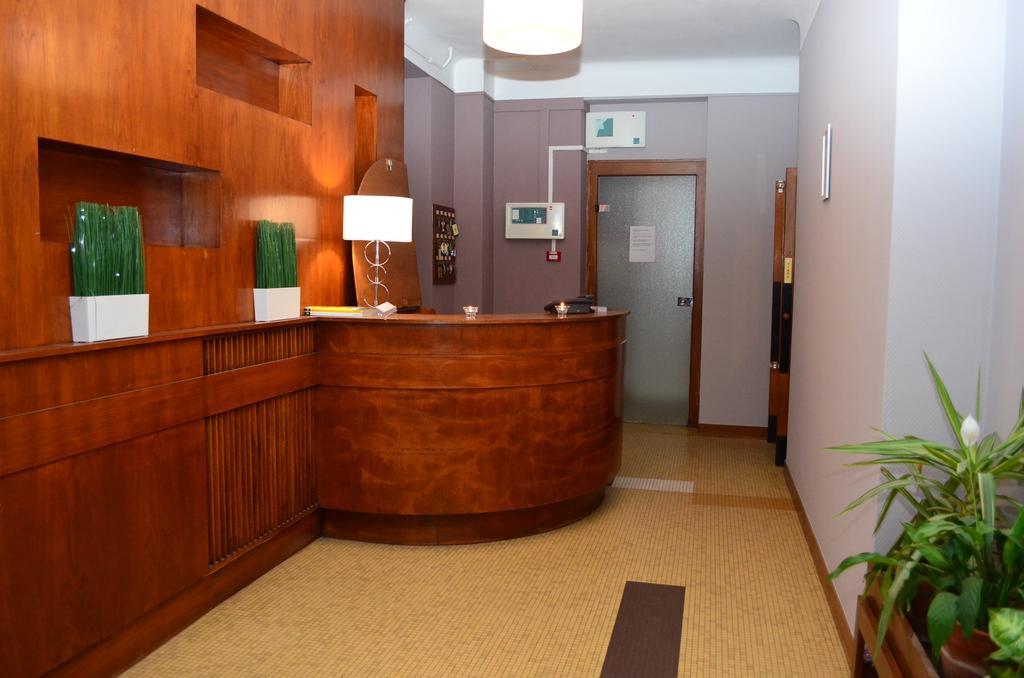 Auberge Du Lac Hotel Marcilly-sur-Tille Bagian luar foto